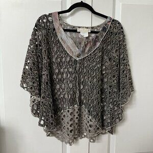 Le Blanc Mouton Top Open Lace Batwing Boho Gray Made in Canada